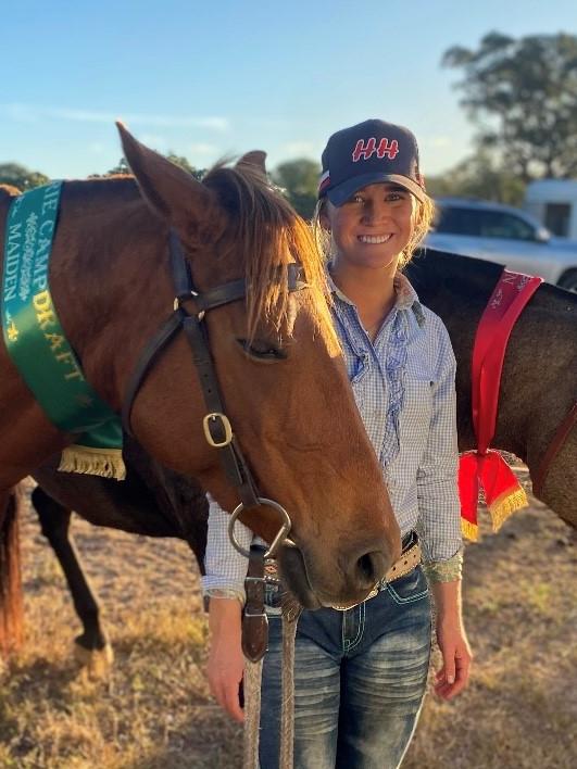 Madison Ford received a grant from her local club, Wellington Soldier’s, to help with costs while she studies physiotherapy in Orange. Picture: Supplied