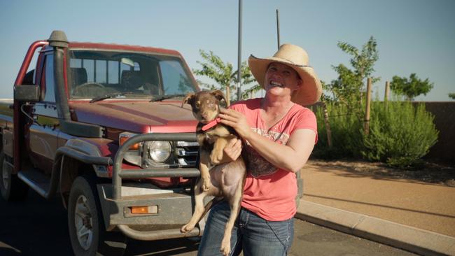 Joni Hall, 40, with puppy Chet in ABC’s Muster Dogs