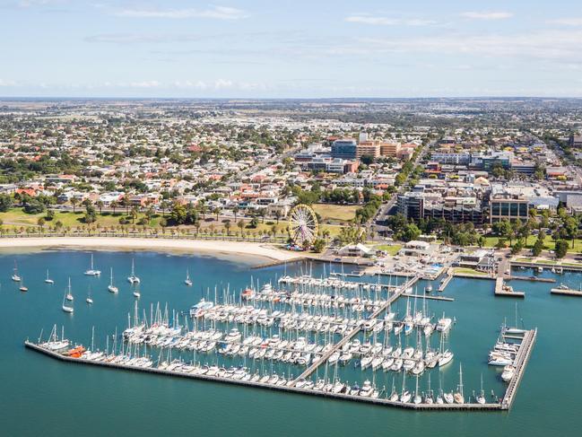 Choice Hotels has just unveiled a bucket list of the top 100 unique travel destinations across Australia and New Zealand as part of a 100 Untold Stories campaign, aiming to feed tourism back into regional areas and help them thrive again, safely and securely. Geelong seafront.