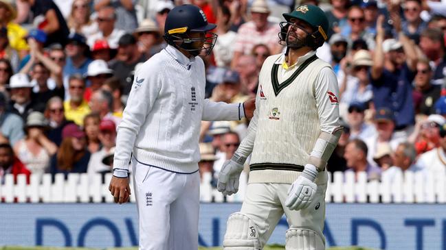 Nathan Lyon returned to the crease despite his injury. Picture: AFP Images