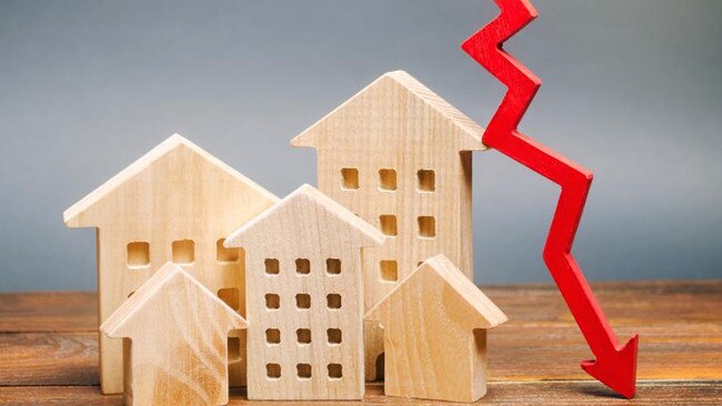 Mortgage costs would fall further if the Reserve Bank drops interest rates below zero.