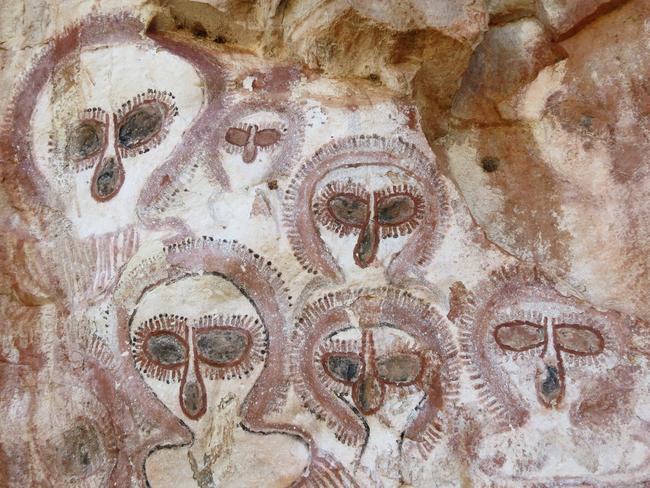 Aboriginal artwork at Wunnamurra Gorge, Mount Elizabeth Station.