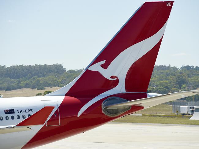 Qantas set for court battle to buy Alliance