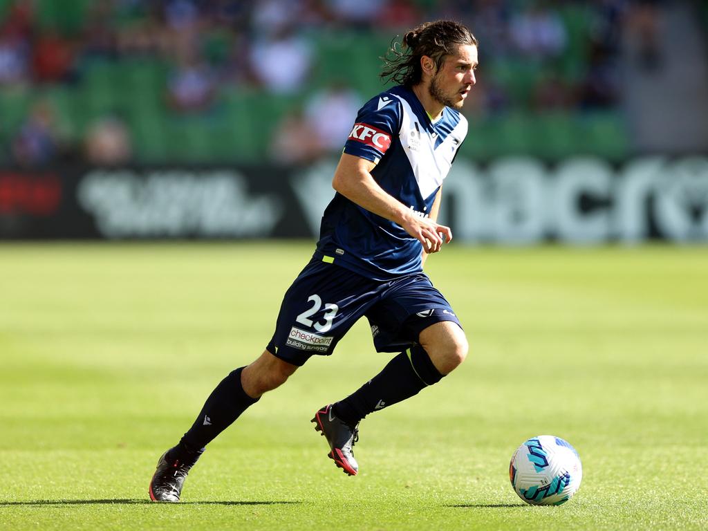 Marco Rojas and his Victory teammates will no longer meet the Roar on Friday night. Picture: Robert Cianflone/Getty Images