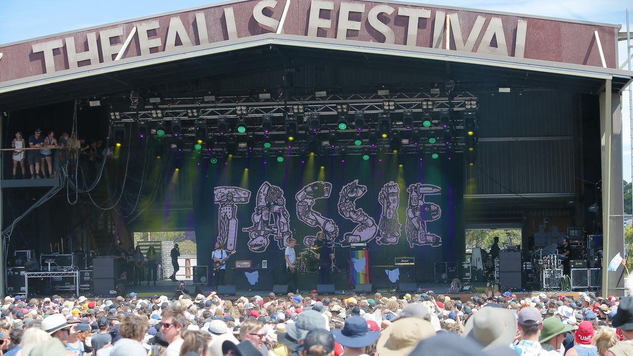 Falls Festival Tasmania 2017/2018. Pictured at the music festival is punters in the crowd. PIC: MATT THOMPSON