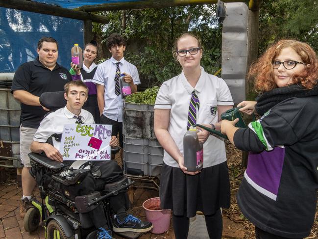 Winning worm wee: Ag students brew up wonder fertiliser in class