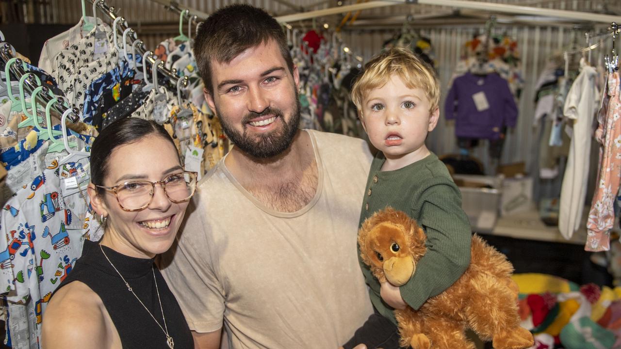 Chelsea, Jack and Braedy Henning. Mums &amp; Bubs Expo at the Makers Market Toowoomba. Sunday, May 15, 2022. Picture: Nev Madsen.