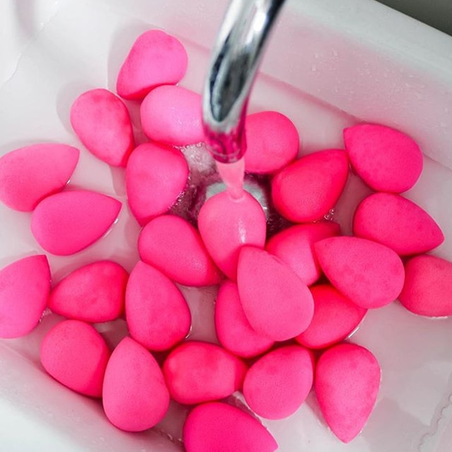 how to wash beauty blender