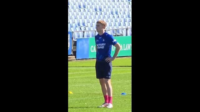 Lachlan Galvin training with the Bulldogs