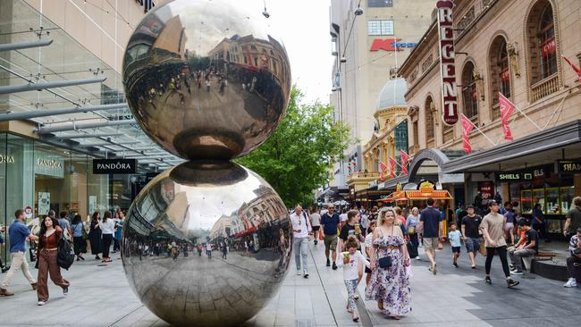 ANZ cut its 2023 economic growth forecast to 1.5 per cent as consumers tighten their belts. Picture: NCA NewsWire / Brenton Edwards