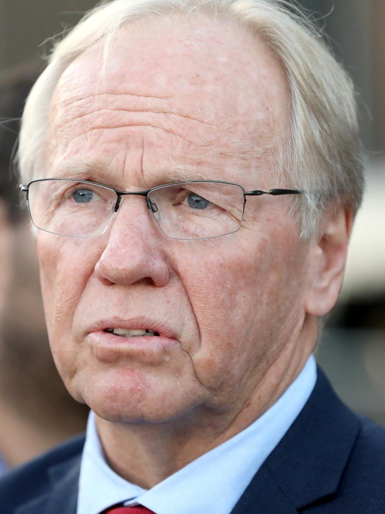 Peter Beattie said state border restrictions need to go. Picture: Damian Shaw