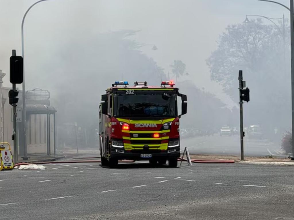 Residents are urged to stay inside after toxic smoke from the fire began blowing in a south-easterly direction. Picture: ABC