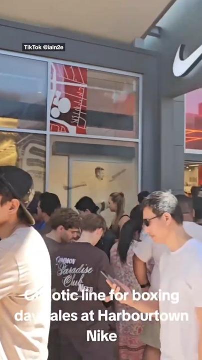 Outrageous lines for Aus Boxing Day sales 