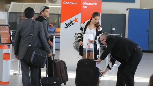 Jetstar carry cheap on weight check