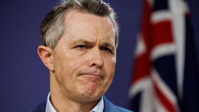 Government agencies have pointed out problems with Education Minister Jason Clare’s complicated plan to limit international student numbers.