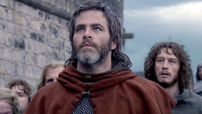 Outlaw King is more accurate than Braveheart — not that it takes much.