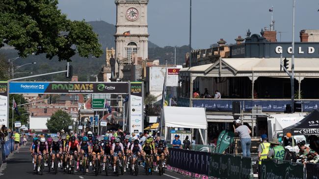 The start of Elite Women’s Criterium in Sturt Street, Ballarat yesterday. 