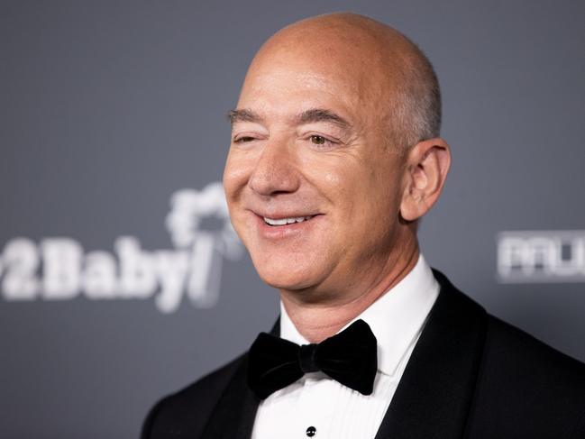 WEST HOLLYWOOD, CALIFORNIA - NOVEMBER 13: Jeff Bezos attends the Baby2Baby 10-Year Gala presented by Paul Mitchell at Pacific Design Center on November 13, 2021 in West Hollywood, California. (Photo by Emma McIntyre/Getty Images,)