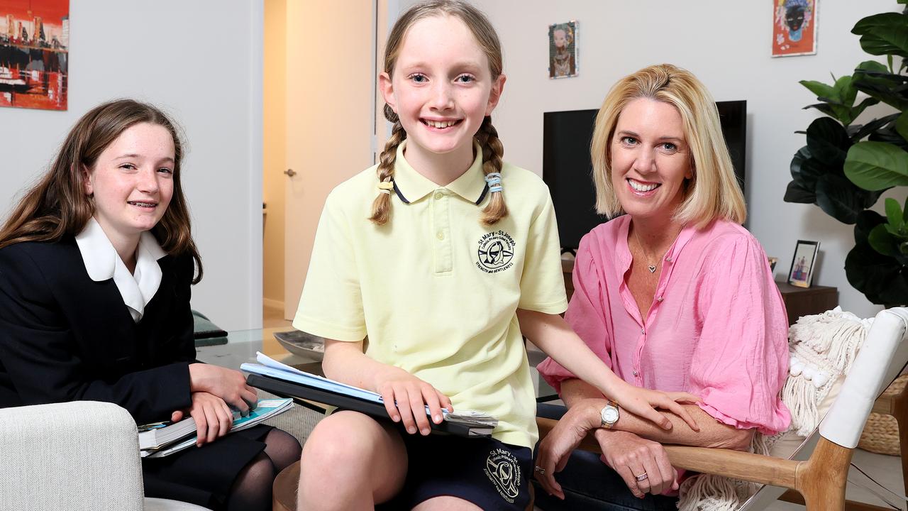 Tilly and Sally with mum Lysa. Picture: Toby Zerna