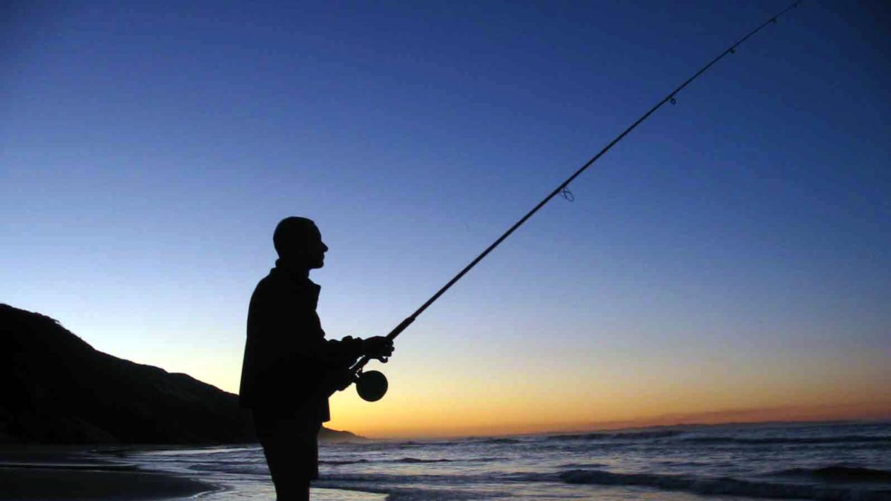 Rainbow fishing classic sells out despite pandemic | The Courier Mail