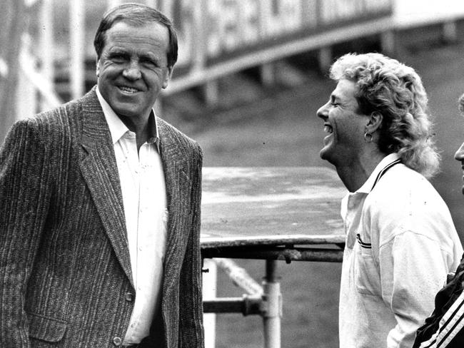 Ted Whitten with Dermott Brereton at state training in 1989.