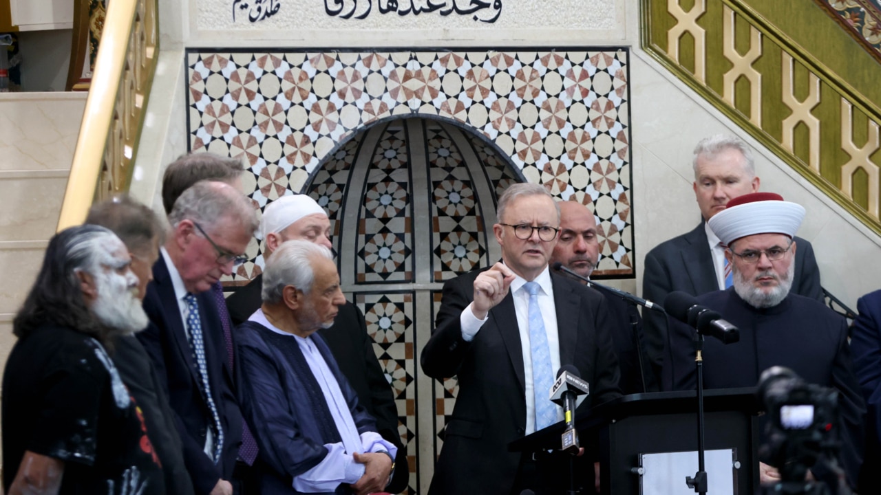 Australian synagogues and mosque given extra security amid Israel-Hamas conflict