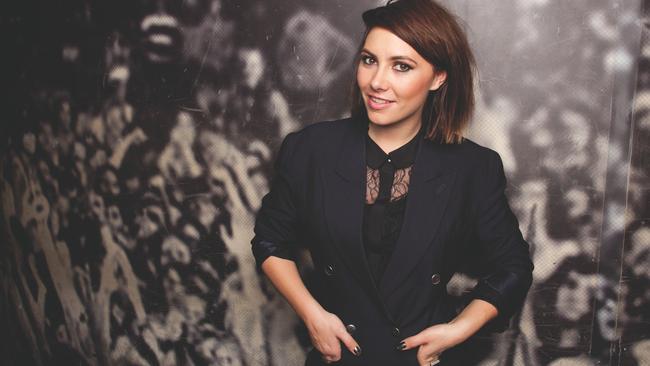 Ella Hooper Gives Australian Musicians The Opportunity To Fast Track Successful Music Careers
