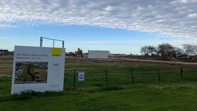 A local consulting agency has put forth an application on behalf of South West Freight proposing the construction of a transport depot at 280 Jubilee Highway West, Suttontown. Picture: Jessica Dempster