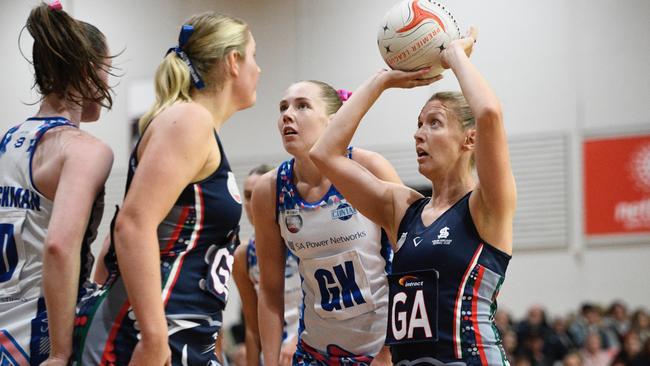 Jess Paradiso in action against Contax this season. Picture: On the Ball Media/Netball SA