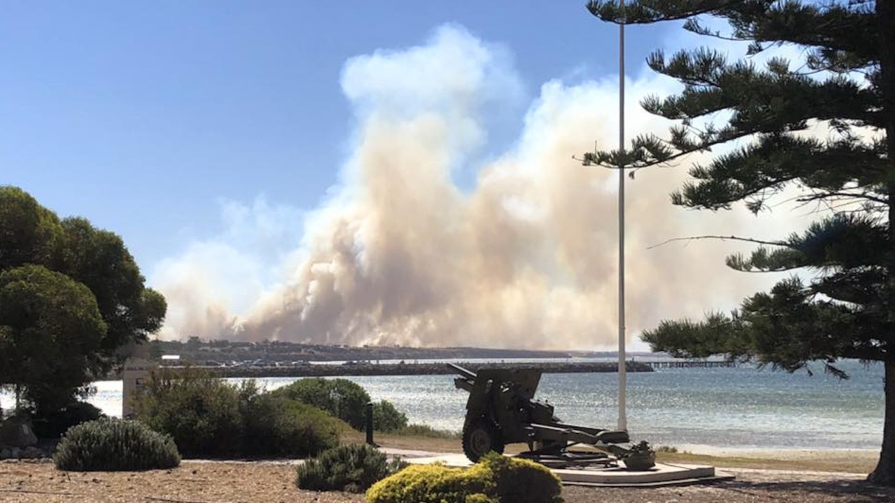 Fire on Yorke Peninsula. Picture: Supplied/Dalrympie Hotel, Stansbury