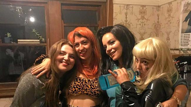 Former Modanville sisters Carly, Sophie and Georgia Cheffins invited UK singer Lily Allen to their party in Melbourne, and she actually turned up.