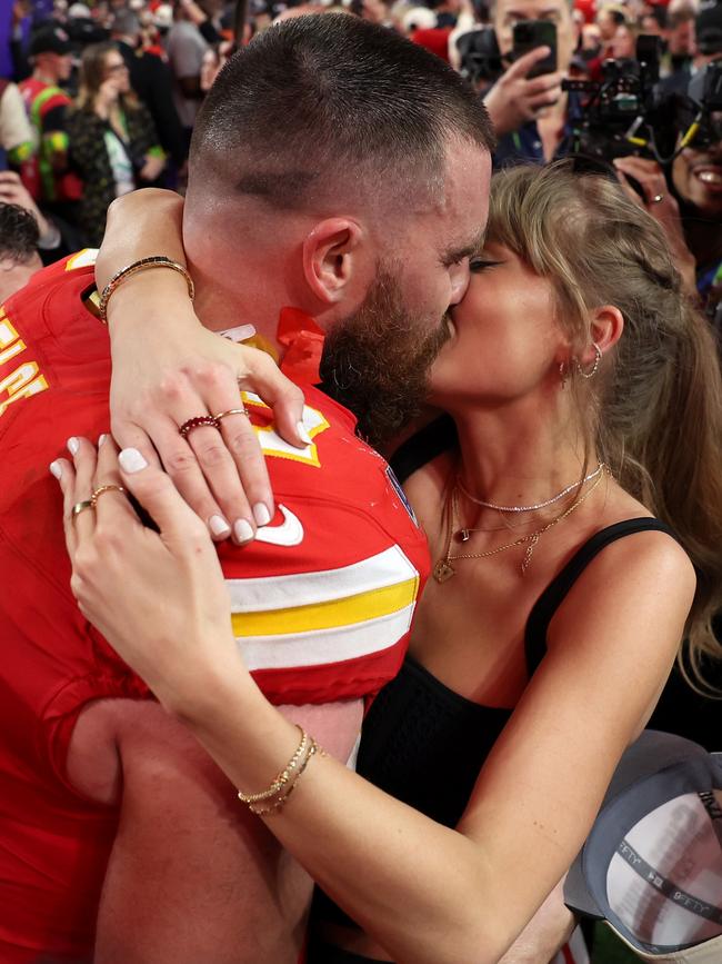 The couple are very loved up. Picture: Ezra Shaw/Getty Images