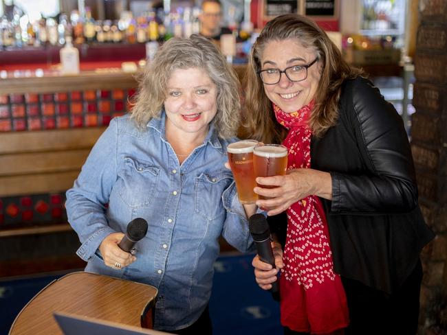 Leanne Minshull and Anna Bateman this year created an event getting pubgoers together to reflect on the year in politics, to see what “passed the pub test” and what didn’t. Picture: Eddie Safarik