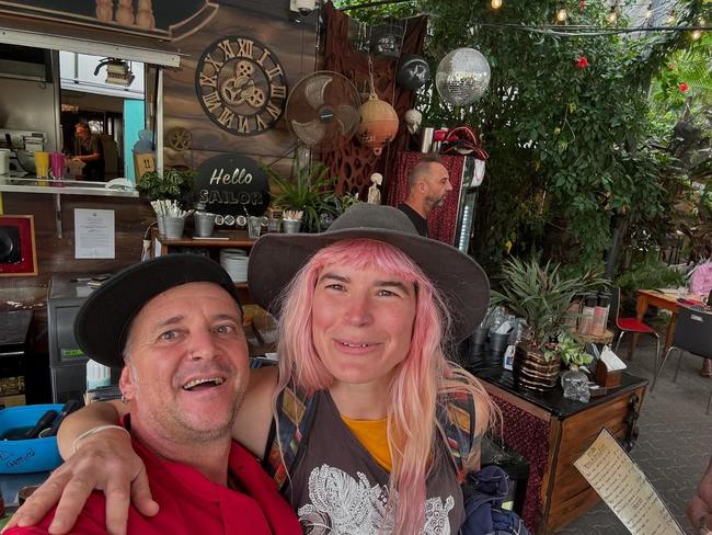 Scallywags Cafe co-owner Pete Stafford with Gardening Australia presenter Hannah Moloney. Picture: Supplied.