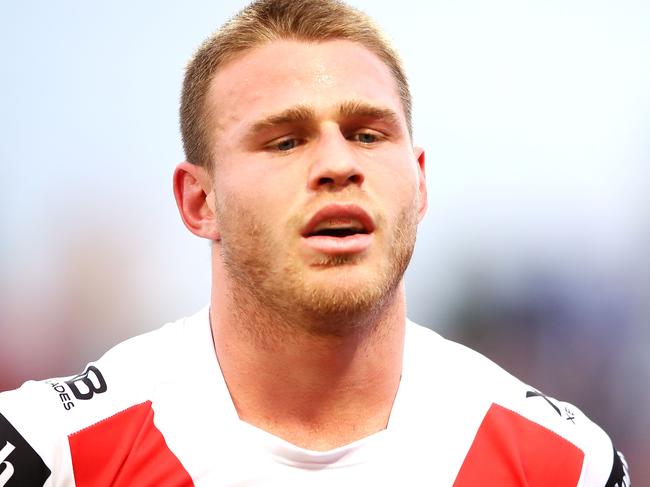 SYDNEY, AUSTRALIA - AUGUST 26: Euan Aitken of the Dragons looks dejected as he leaves the field with an injury during the round 24 NRL match between the St George Illawarra Dragons and the Canterbury Bulldogs at UOW Jubilee Oval on August 26, 2018 in Sydney, Australia. (Photo by Mark Kolbe/Getty Images)