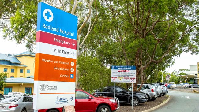 Federal Government calls on State Government to go “dollar for dollar” on delivering carparking solutions at Redland Hospital (AAP Image/Richard Walker)