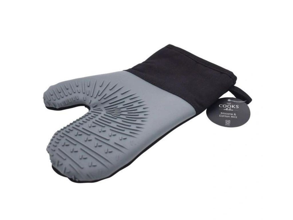 The Cooks Collective Soft Grip Oven Mitt. Picture: Myer.