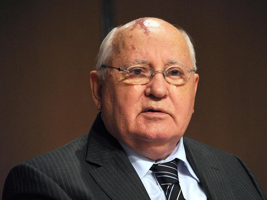Former Soviet Leader Gorbachev Starred in a Pizza Hut Commercial in 1997 -  Eater