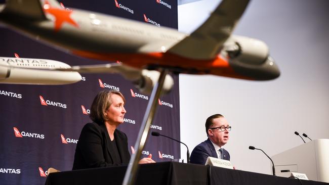 Qantas CFO Vanessa Hudson and CEO Alan Joyce. Picture: NCA NewsWire/Flavio Brancaleone