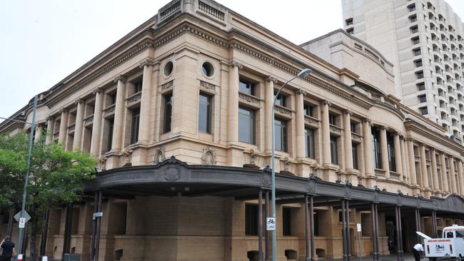 1/1/14 District Court.  Adelaide Court Exteriors. (Roger Wyman)