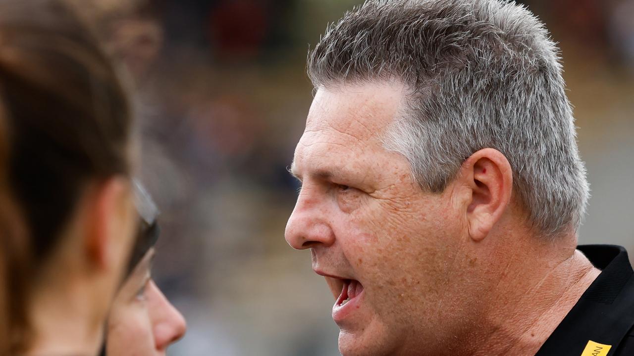 Collingwood has parted ways with coach Steve Symonds after four seasons after the Magpies missed the finals in 2023. Picture: Dylan Burns / Getty Images