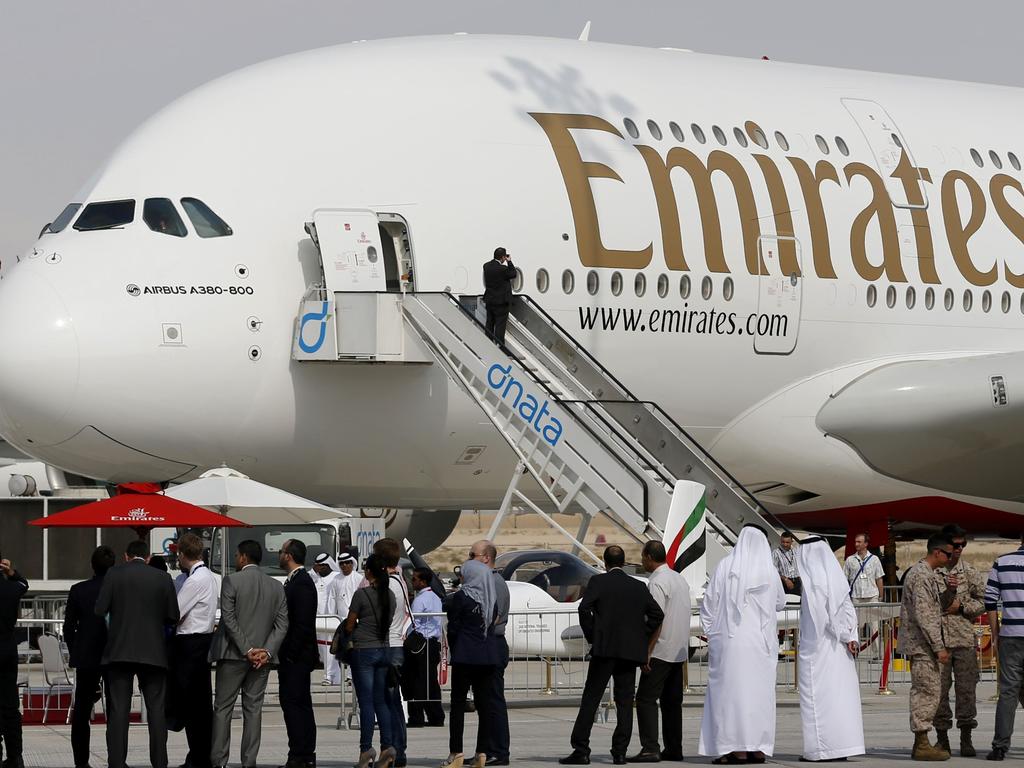 Emirates to introduce premium economy class and discusses ‘low frills ...