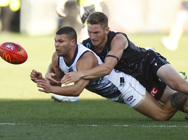 Brandan Parfitt fires out a handball. Picture: Daniel Pockett/AFL Photos/via Getty Images