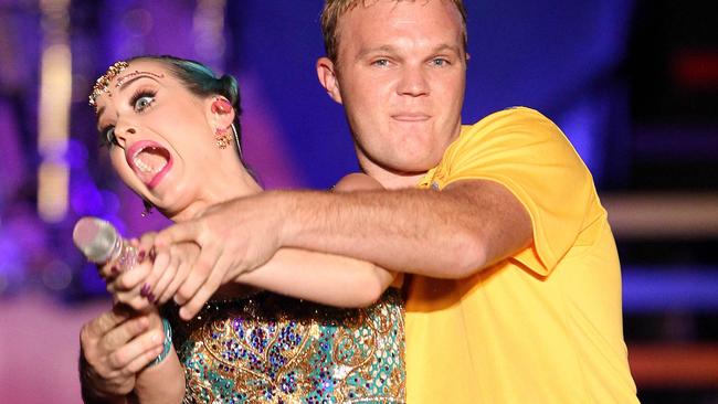 Doug Bollinger showed Katy Perry how to bat at the IPL opening ceremony in Chennai in 2012.