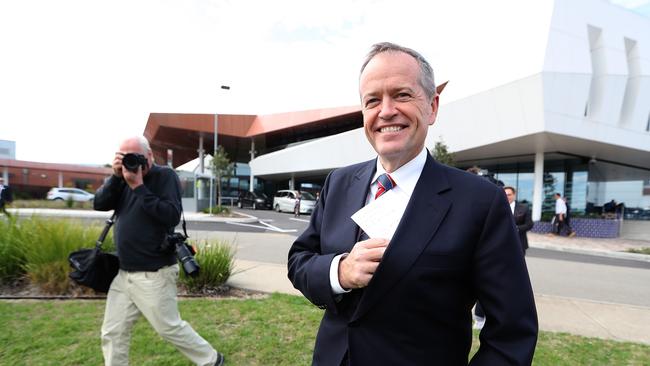 NEWS2019ELECTION 15/4/2019. DAY 5Opposition Leader Bill Shorten holding a press conference after visiting Casey Hospital in Melbourne. Picture Kym Smith