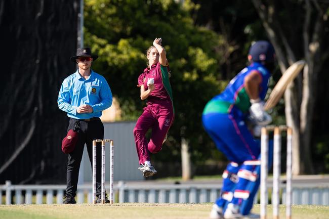 Holland Park Cricket Club junior Lily Bassingthwaighte