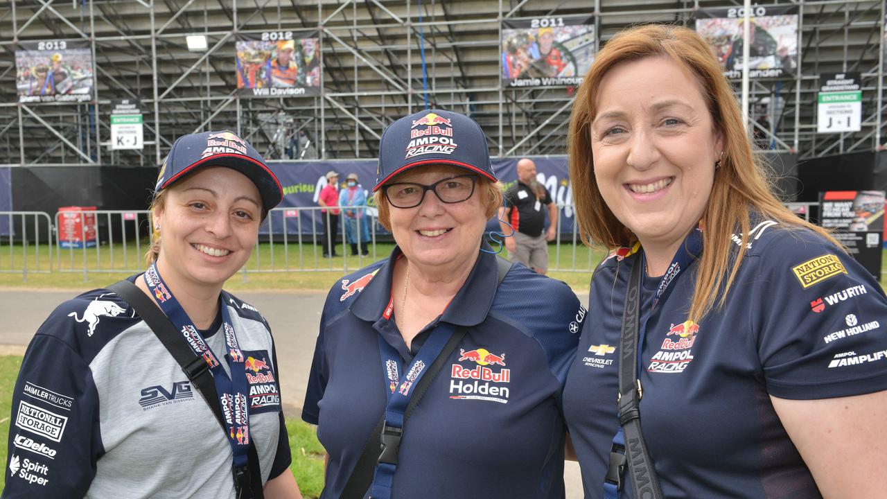 Fans at the Vailo Adelaide 500. Picture: Brenton Edwards