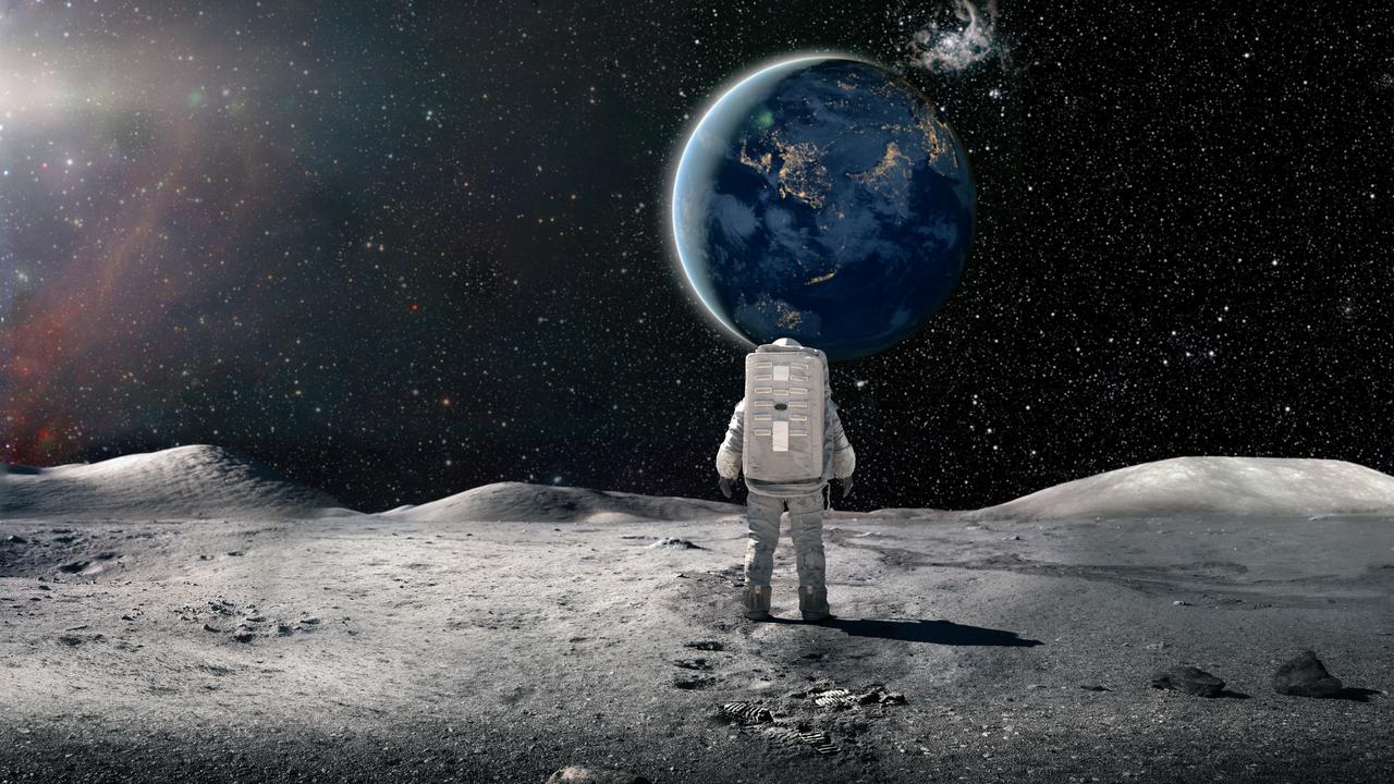 What if the first moon landing had ended in disaster?