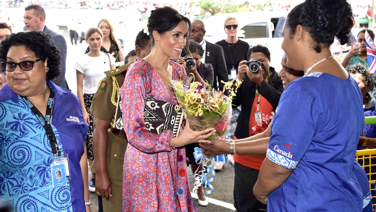 The Duchess of Sussex touring the Suva markets has drawn cheers and applause in Fiji.