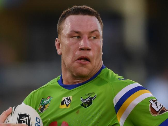 Shannon Boyd of the Raiders runs with the ball during the Round 9 NRL match between the Canberra Raiders and the Gold Coast Titans at GIO Stadium in Canberra, Saturday, May 5, 2018. (AAP Image/Lukas Coch) NO ARCHIVING, EDITORIAL USE ONLY